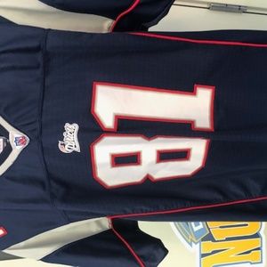 Authentic Randy Moss Patriots Jersey (Youth XL)